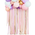 tlo-do-zdjec-instalacja-girlanda-z-balonow-i-wstazek-pastel-Wiewiorka-i-Spolka-pastel-streamer-and-balloons-backdrop-kit-Squirrel-Company