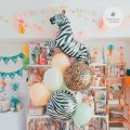 balon-z-zebra-Wiewiorka-i-Spolka-zebra-balloon-Squirrel-and-Company