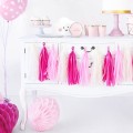 girlanda-z-pomponow-ekologiczna-biodegradowalna-fredzle-bibulowe-bezowe-rozowe-fuksjowe-Wiewiorka-i-Spolka-pastel-pink-ivory-fuchsia-tissue-tassel-garland-hanging-garland-Squirrel-and-Company