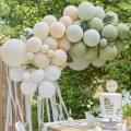 tlo-do-zdjec-instalacja-girlanda-z-balonow-scianka-balonowa-do-zdjec-botaniczna-nude-Wiewiorka-i-Spolka-botanical-eucalyptus-leaves-wild-balloon-arch-kit-Squirrel-and-Company