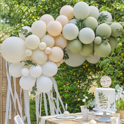 tlo-do-zdjec-instalacja-girlanda-z-balonow-scianka-balonowa-do-zdjec-botaniczna-nude-Wiewiorka-i-Spolka-botanical-eucalyptus-leaves-wild-balloon-arch-kit-Squirrel-and-Company