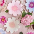 party-talerzyki-kwiaty-kwiatki-Wiewiorka-i-Spolka-flower-garden-large-paper-party-plates-Squirrel-Company