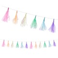girlandka-z-fredzelkow-opalizujacych-blyszczacych-Wiewiorka-i-Spolka-multicolor-iridescent-neon-tassel-mini-garland-Squirrel-Company