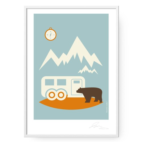 grafika-plakat-do-pokoju-skandynawski-styl-camping-Wiewiorka-i-Spolka-camper-scandi-style-poster-Squirrel-Company