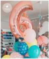 balon-cyfra-szesc-rose-gold-rozowe-zloto-balony-cyfry-w-ksztalcie-szostki-do-napelnienia-helem-Wiewiorka-i-Spolka-six-rose-gold-number-balloon-numbers-foil-balloons-Squirrel-Company