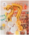 balon-cyfra-dwa-zlota-dwojka-w-ksztalcie-dwojki-z-dwojka-Wiewiorka-i-Spolka-two-gold-number-balloon-Squirrel-Company